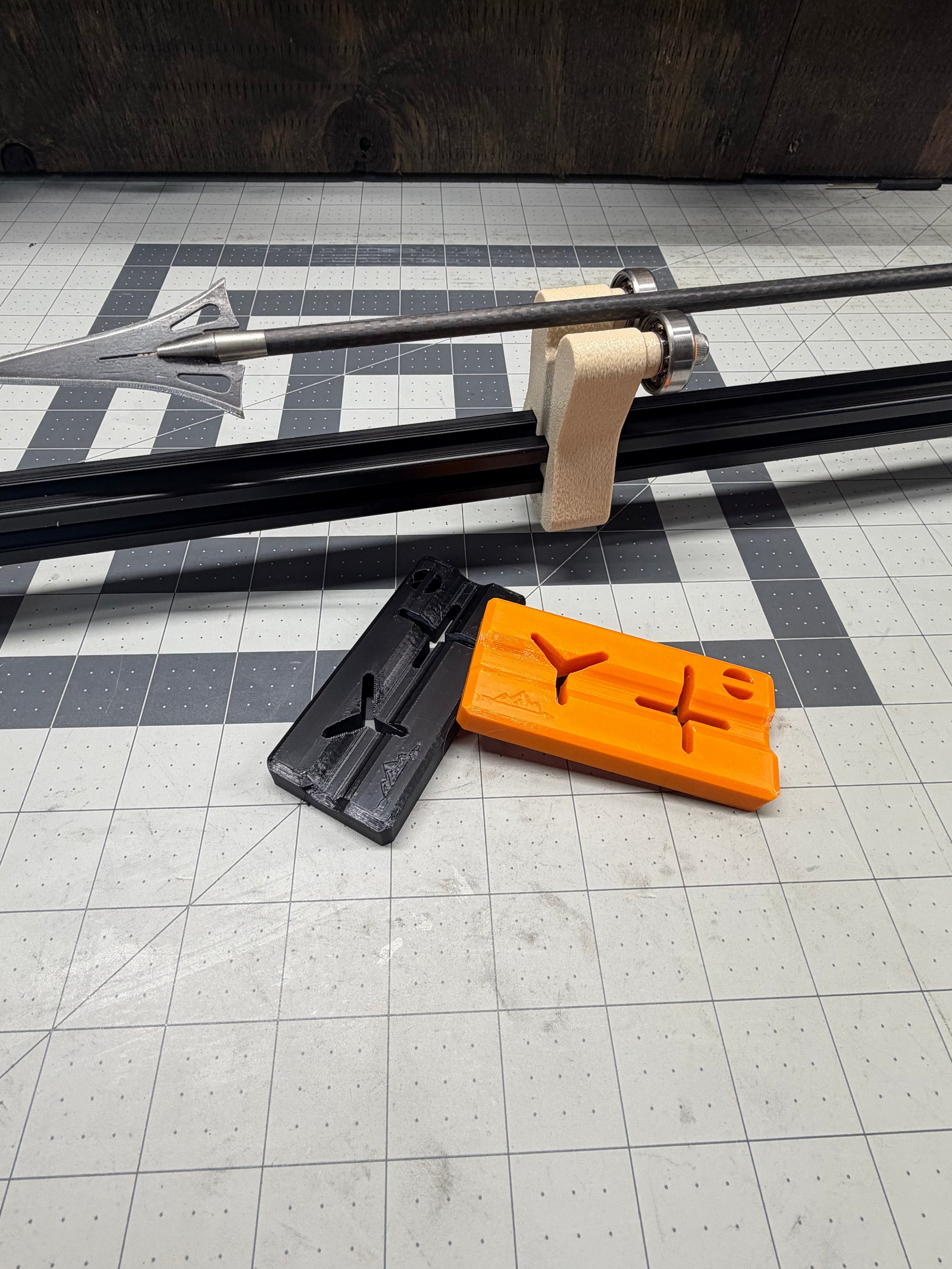 3-in-1 Arrow Builders Tool